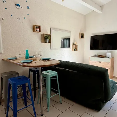 Appartement 2 à 4 Personnes Clim Wifi Terrasse Parking
