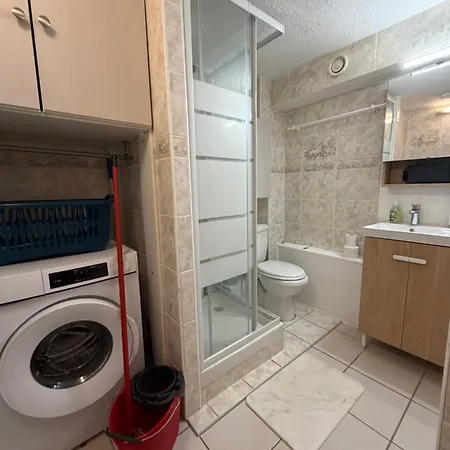 2 à 4 Personnes Clim Wifi Terrasse Parking Appartement *