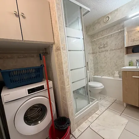 2 à 4 Personnes Clim Wifi Terrasse Parking Appartement