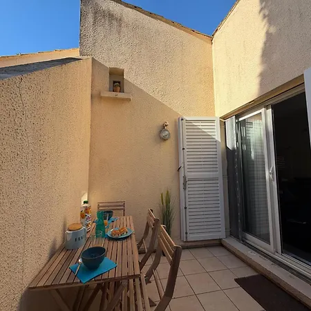 Appartement 2 à 4 Personnes Clim Wifi Terrasse Parking Agde