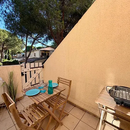2 à 4 Personnes Clim Wifi Terrasse Parking