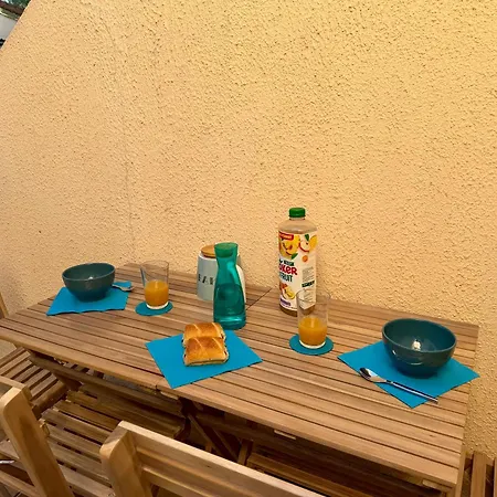 Appartement 2 à 4 Personnes Clim Wifi Terrasse Parking
